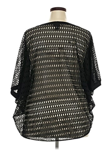 Torrid 3/4 Sleeve Top (view 2)