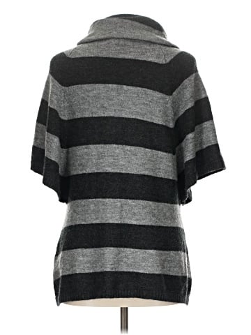 Kenar Poncho (view 2)