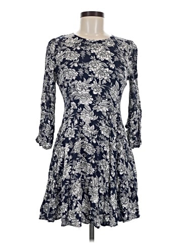 Esley Casual Dress (view 1)