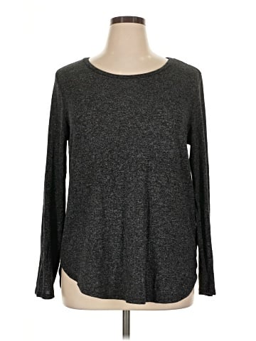 Old Navy Long Sleeve T-Shirt (view 1)
