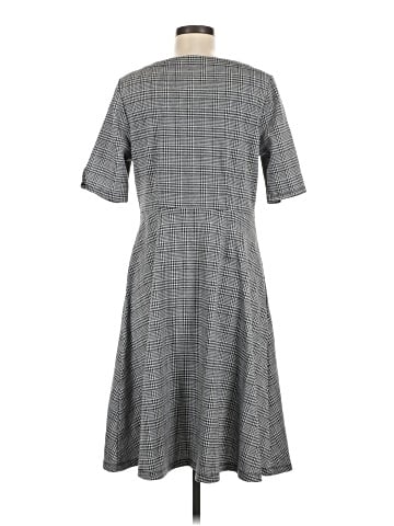 Croft & Barrow Casual Dress (view 2)
