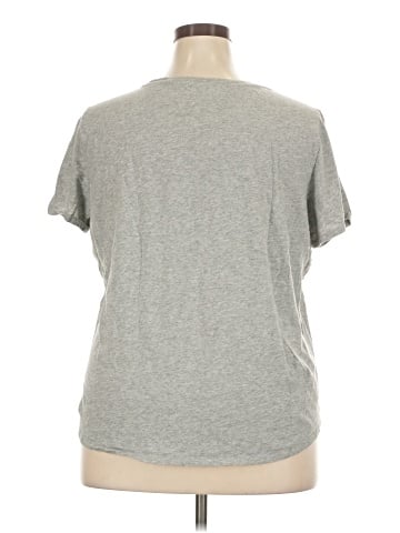 Old Navy Short Sleeve T-Shirt (view 2)