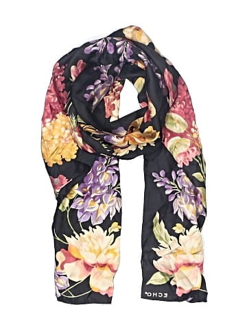 Echo Scarf (view 1)