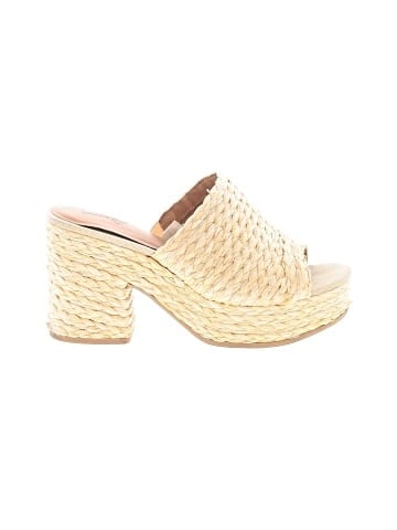 Universal Thread Heels (view 1)