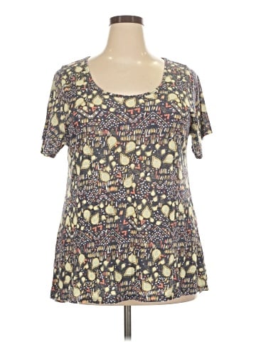 Lularoe Short Sleeve T-Shirt (view 1)