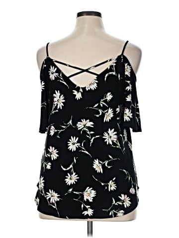 Kaileigh Sleeveless Blouse (view 2)