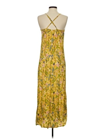 Old Navy Casual Dress (view 2)