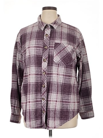 Maurices Long Sleeve Button-Down Shirt (view 1)