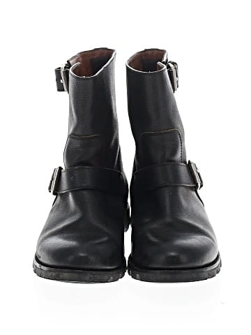 Closed Boots (view 2)