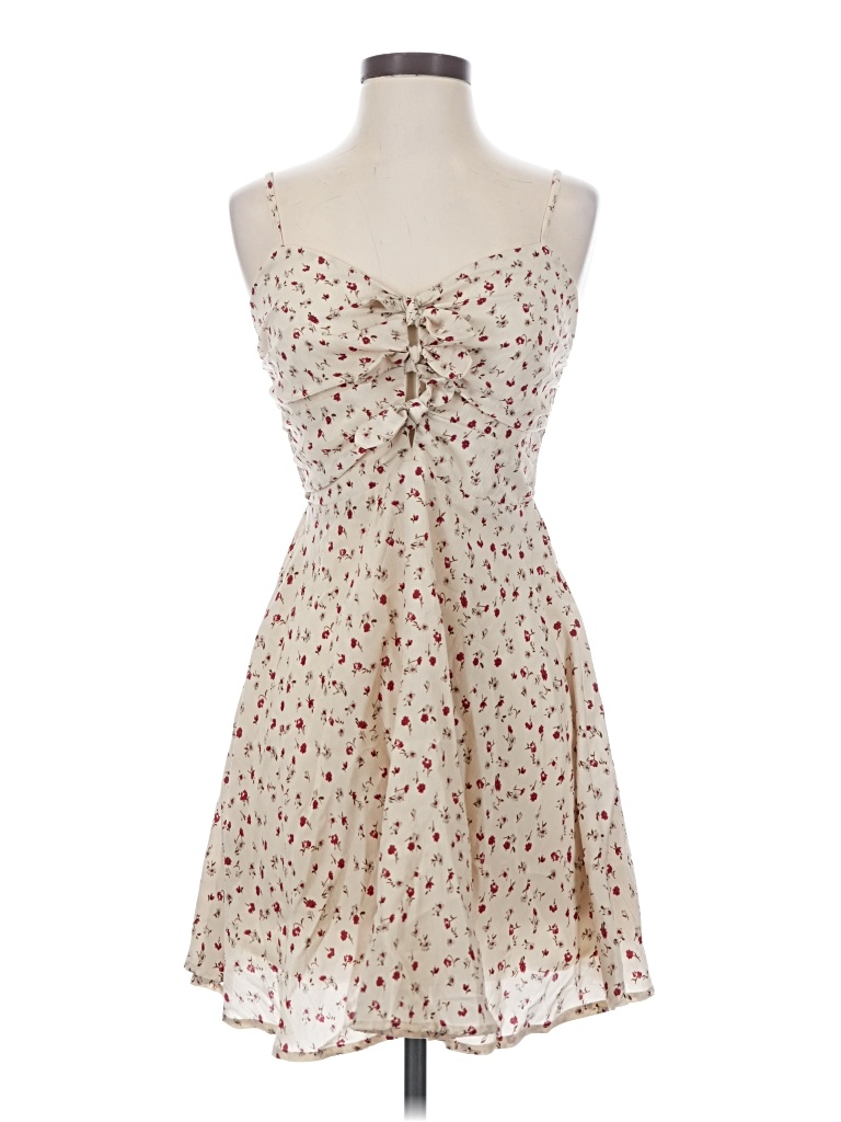 Pre-owned Shein Casual Dress In Ivory