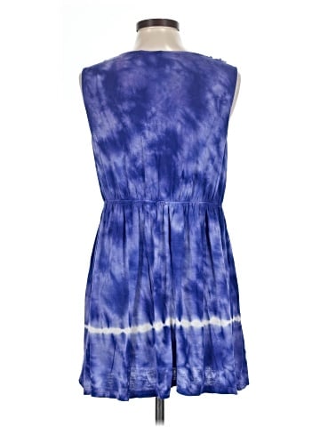 Live and Let Live Sleeveless Blouse (view 2)