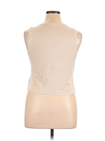 Old Navy Sleeveless T-Shirt (view 2)