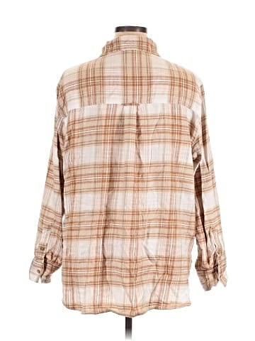 American Eagle Outfitters Long Sleeve Button-Down Shirt (view 2)