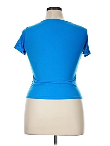 Pumiey Short Sleeve T-Shirt (view 2)