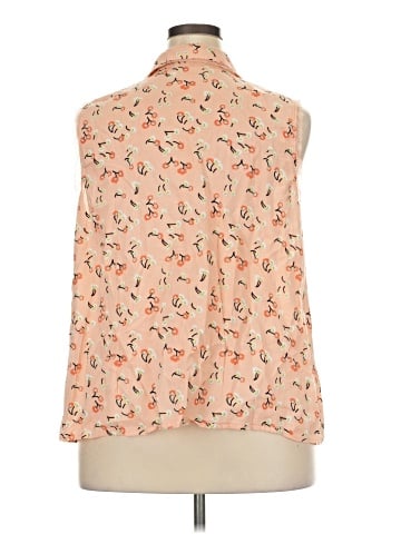 ModCloth Sleeveless Button-Down Shirt (view 2)