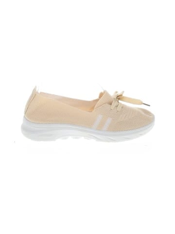 Unbranded Flats (view 1)
