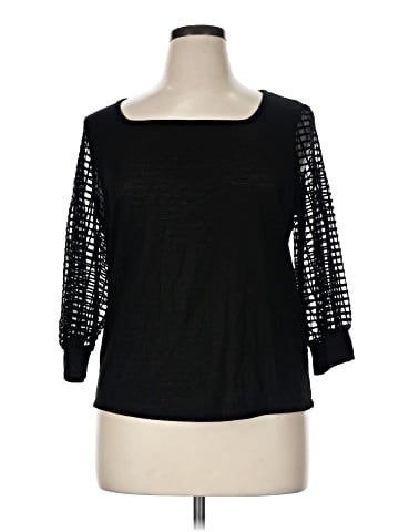 Free Kisses 3/4 Sleeve Top (view 1)