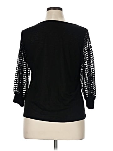 Free Kisses 3/4 Sleeve Top (view 2)