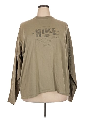 Nike Long Sleeve T-Shirt (view 1)