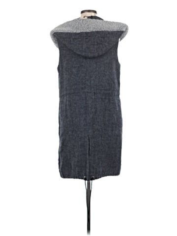 Dylan Vest (view 2)