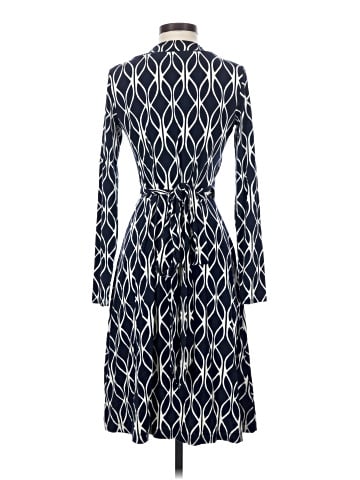 Banana Republic Casual Dress (view 2)