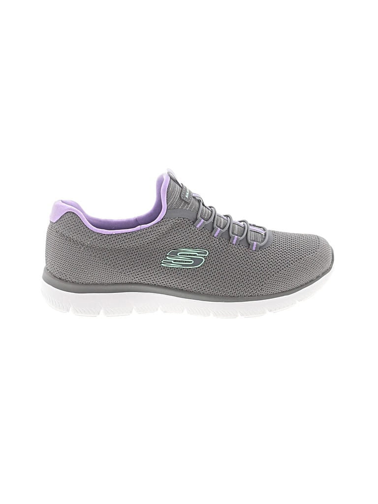 Pre-owned Skechers Sneakers In Gray