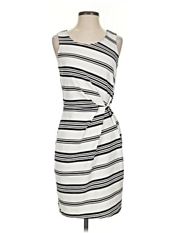 Le Lis Casual Dress (view 1)