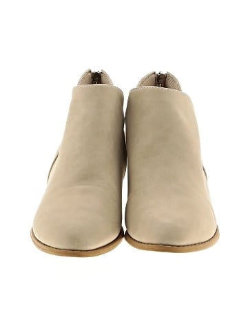 Unbranded Ankle Boots (view 2)