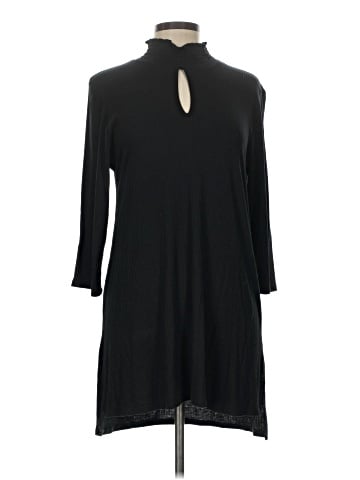Cha Cha Vente Casual Dress (view 1)