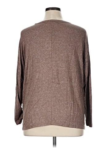Old Navy Pullover Sweater (view 2)