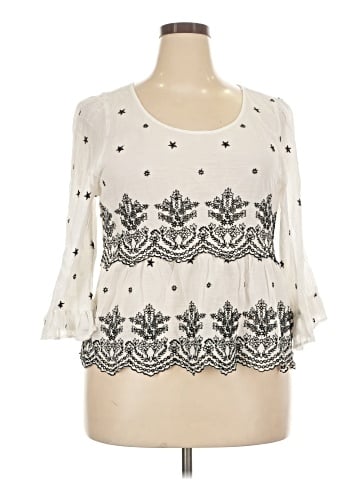 American Eagle Outfitters 3/4 Sleeve Blouse (view 1)