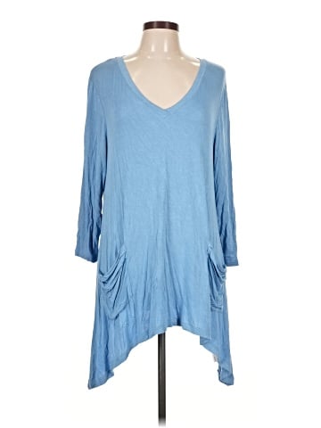 LOGO by Lori Goldstein 3/4 Sleeve Top (view 1)