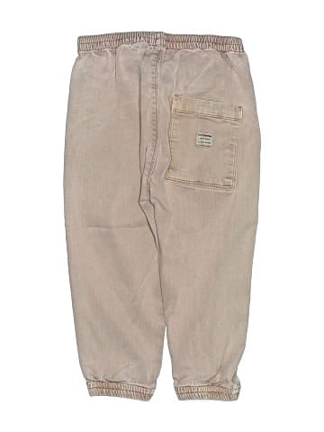 Zara Khakis (view 2)