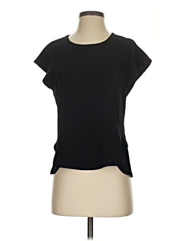 Elizabeth & Clarke Short Sleeve Top (view 1)