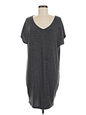 Old Navy Casual Dress (view 1)