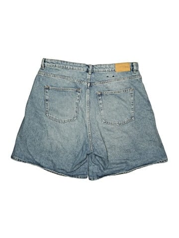 Monki Denim Shorts (view 2)