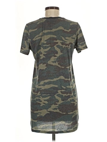 Forever 21 Short Sleeve T-Shirt (view 2)