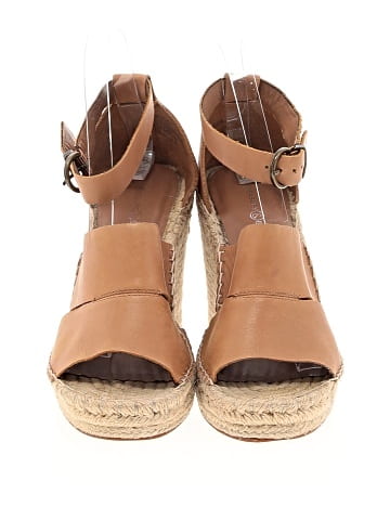 Treasure & Bond Wedges (view 2)