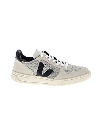 VEJA Sneakers (view 1)