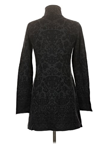 Skyr Cardigan (view 2)