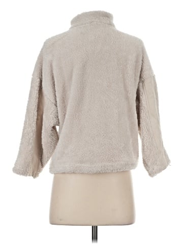 Reebok Poncho (view 2)