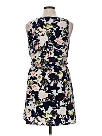Gap Casual Dress (view 2)