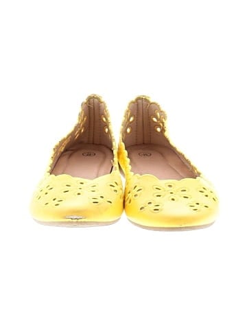 Unbranded Flats (view 2)