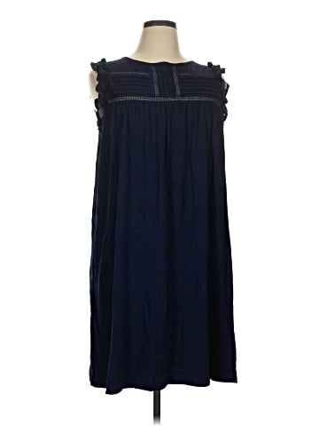 Crown & Ivy Casual Dress (view 1)