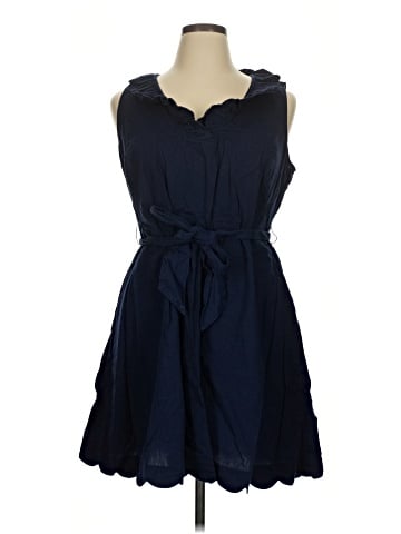 Crown & Ivy Casual Dress (view 1)