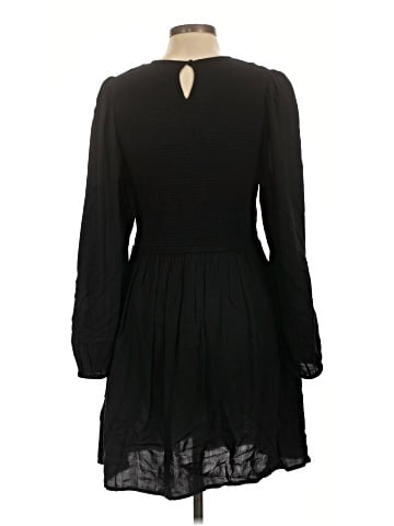 Old Navy Casual Dress (view 2)
