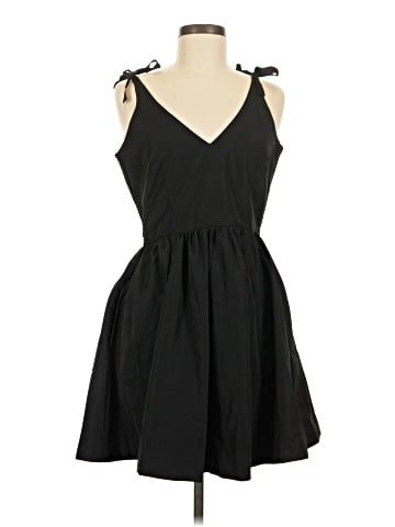 Old Navy Casual Dress (view 1)