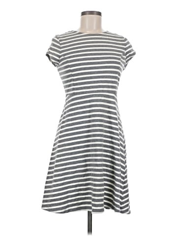 Old Navy Casual Dress (view 1)