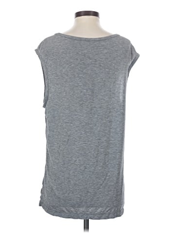 Gap Fit Sleeveless T-Shirt (view 2)