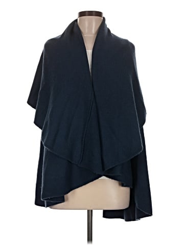Look Poncho (view 1)